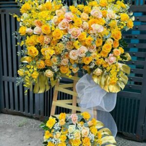 Kệ khai trương tông vàng hiện đại