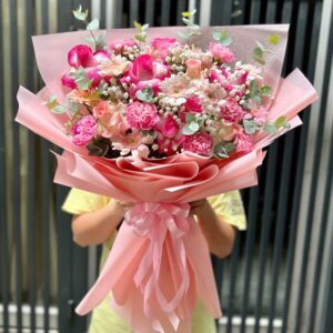 Bó hoa tông hồng xinh