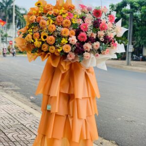 Kệ khai trương tông cam hiện đại