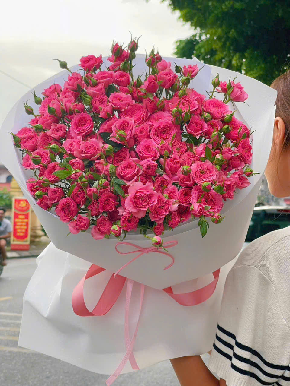 Bó hoa hồng chùm